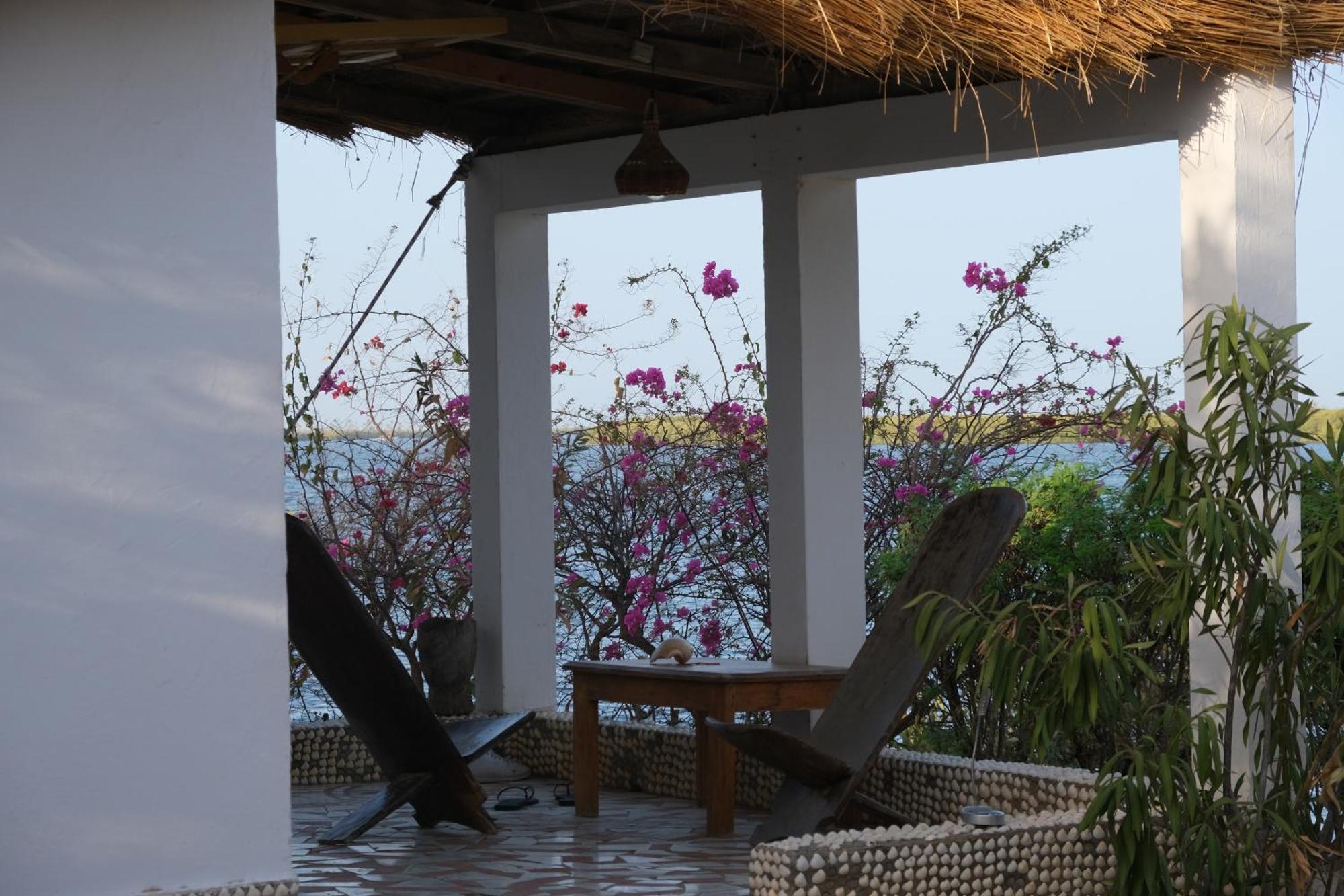 Mar Lodj Bazouk Du Saloum Ecolodge מראה חיצוני תמונה